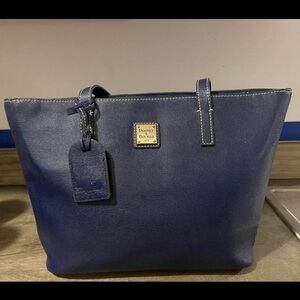 Dooney & Bourke purse